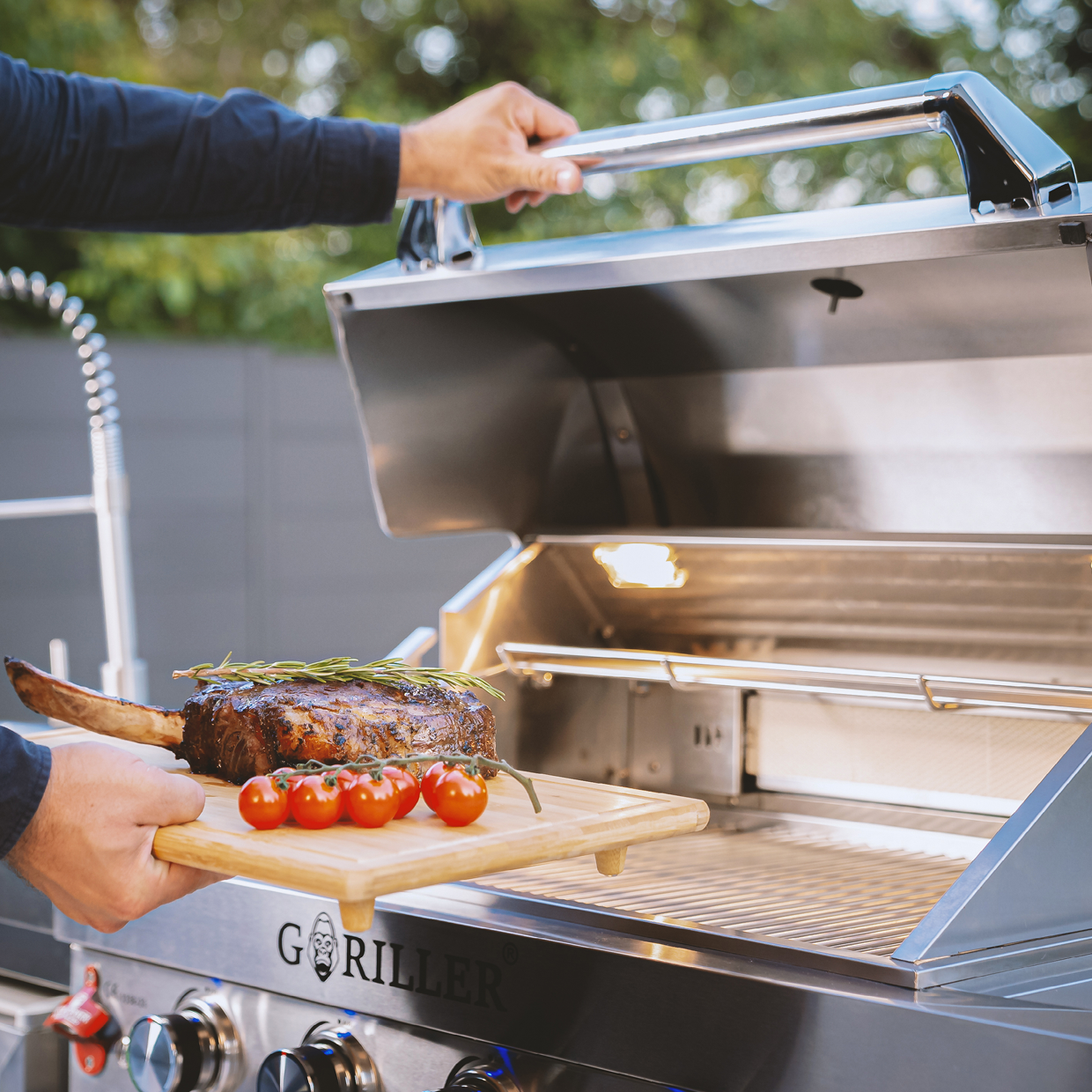 BB-S8 outdoor kitchen | 4+2 gas grill | Clean